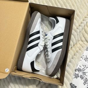 Adidas Sambas